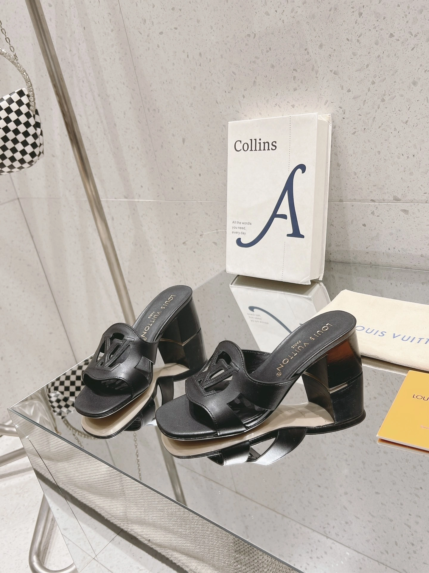 COCO-- 8V 1ACG4K sheepskin Calfskin Heel height：5.5CM Isola item:D-X000I0333